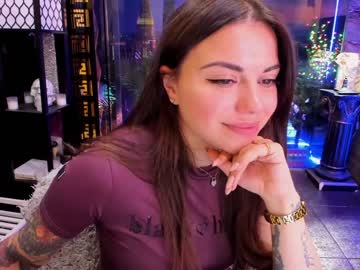 webcam girl alma_pearl live cam image #4681185