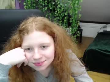 webcam girl molly_redhead live cam image #935024