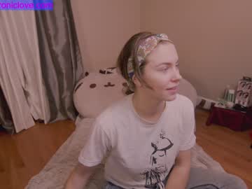 webcam girl chroniclove live cam image #3312272