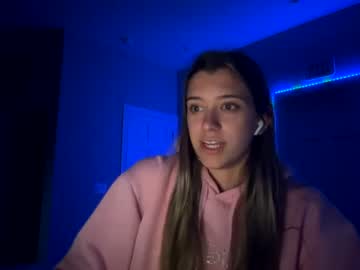 webcam girl ameliarustova live cam image #4500582