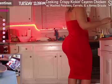webcam girl milavalentinax live cam image #3206062