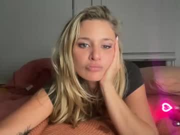 webcam girl yourdiscodoll live cam image #4293308