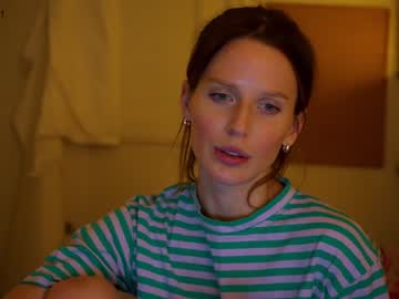 webcam girl ellaa91 live cam image #3318880