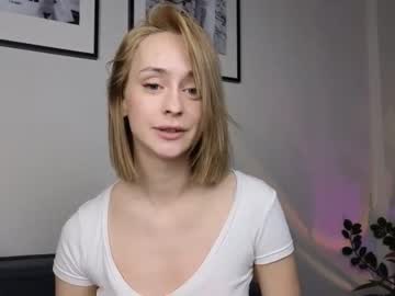 webcam girl oliviablondie live cam image #5602614