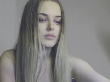 webcam girl petit_kaka live cam image #632717
