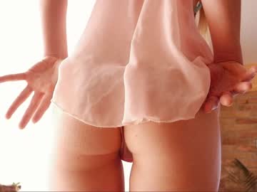 webcam girl clementine__ live cam image #4668470