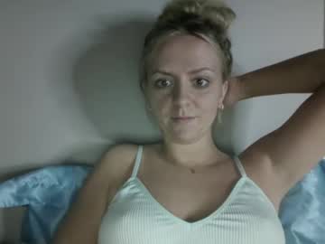 webcam girl mollyharttt live cam image #7120709