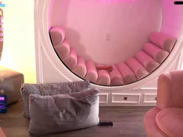 webcam girl ashlyeroberts1 live cam image #2594672