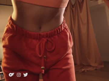 webcam girl tifalock_ live cam image #3733268