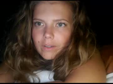 webcam girl kosmickate live cam image #3242093