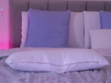 webcam girl ella_twinkle live cam image #6859154