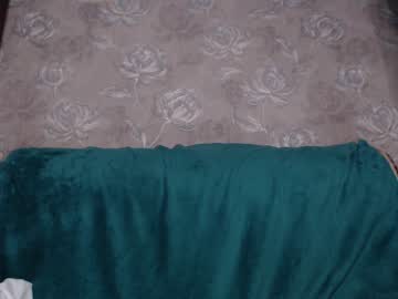 webcam girl incrediblyomelia live cam image #3057193