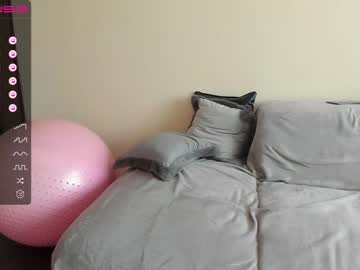 webcam girl emilymilf__ live cam image #4596904