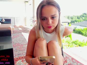 webcam girl misss_vikki live cam image #2369967