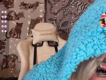 webcam girl ari_02 live cam image #5554606