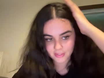 webcam girl gia_is_horny live cam image #4943307
