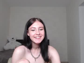 webcam girl alexa_little live cam image #4630308