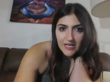 webcam girl lynn1717 live cam image #3485320