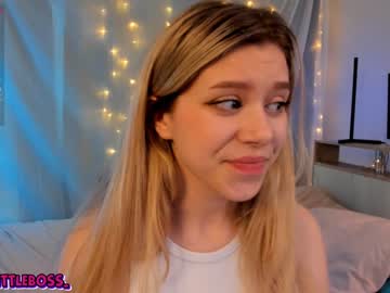 webcam girl sinacampby live cam image #279830