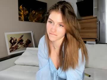 webcam girl annaestradae live cam image #4348400