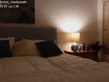 webcam couple miss_medussah live cam image #3957925