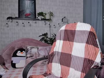 webcam girl lika_moon live cam image #3549296