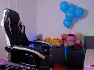 webcam girl misss_vikki live cam image #2893126