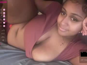webcam girl blackgurlkitty live cam image #4208747