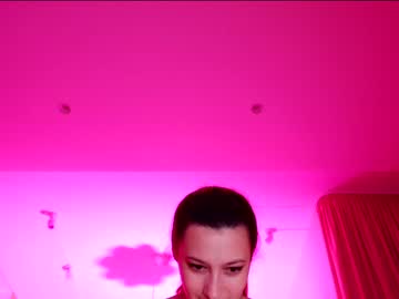 webcam girl aveksmr live cam image #5978920