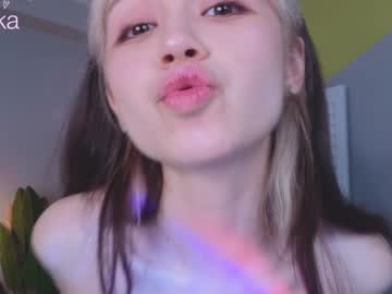 webcam girl y_u_m_i_k_a live cam image #3988063