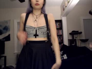 webcam girl runacrow live cam image #4486707