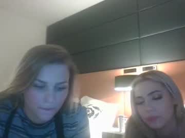 webcam girl mamacassii live cam image #569071