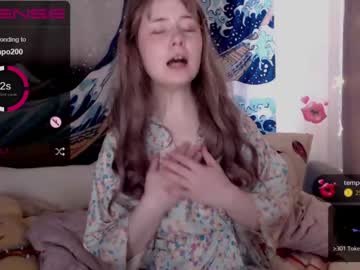 webcam girl yoliverse live cam image #4472366