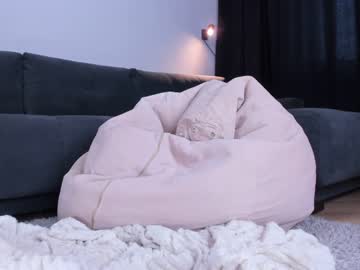webcam girl meowlina live cam image #4423499