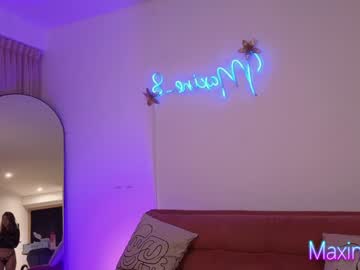 webcam girl maxine_8 live cam image #4514138