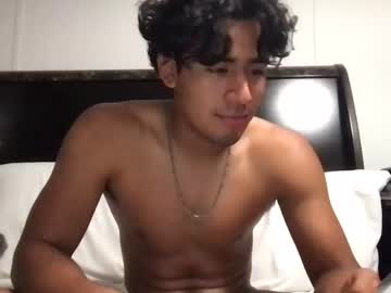 webcam man papabear2100 live cam image #5648601