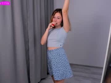 webcam girl lottie_shine live cam image #3080982