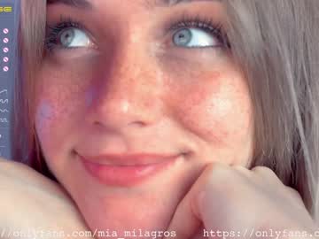 webcam girl mia_milagros live cam image #658540