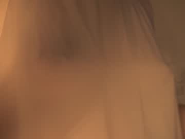 webcam girl bibi_it_is live cam image #2581221