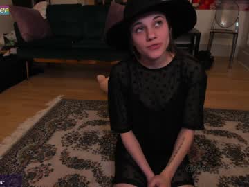 webcam couple rose_carter live cam image #2831226