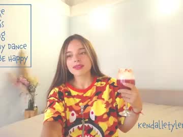webcam girl kendalltyler live cam image #117132