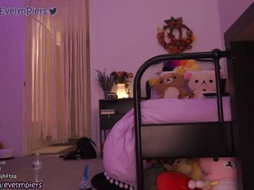webcam girl evelynpiers live cam image #3163104