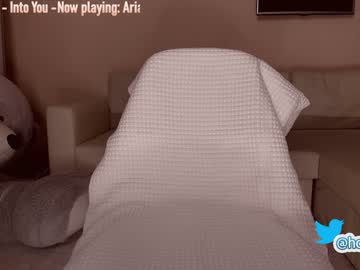 webcam girl hollyextra live cam image #927641