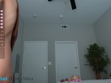 webcam girl fox_alina live cam image #6421424