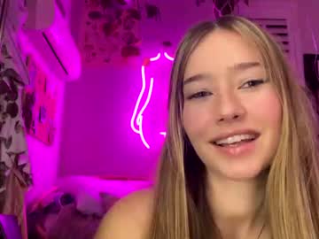 webcam girl avababexoxoxo live cam image #3929755