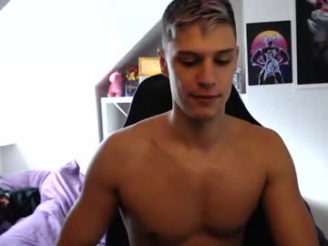webcam man misterydragon live cam image #343811