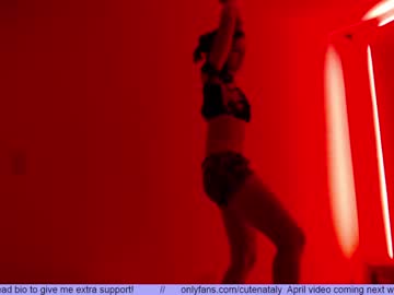 webcam girl cutenataly live cam image #1698156