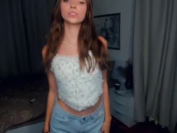 webcam girl daisyfoulks live cam image #7022501