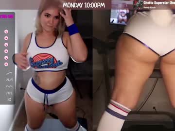 webcam girl milavalentinax live cam image #2946248