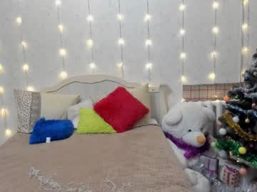 webcam girl emmika_ live cam image #3362336